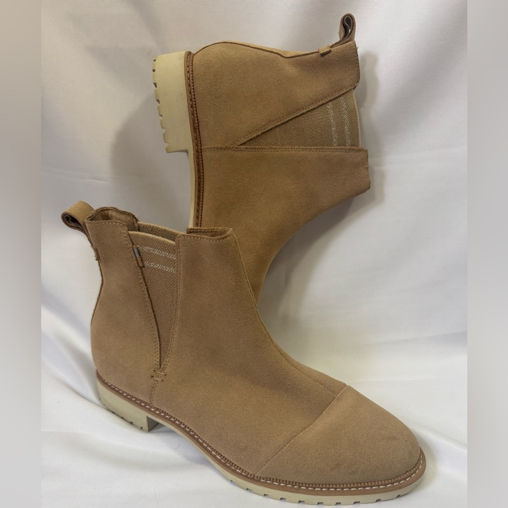Ladies TOMS Suede Tan Chelsea Style Ankle Booties Size 9.5
